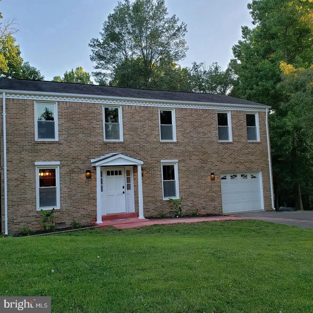 1113 E PATUXENT DRIVE La Plata, MD 20646