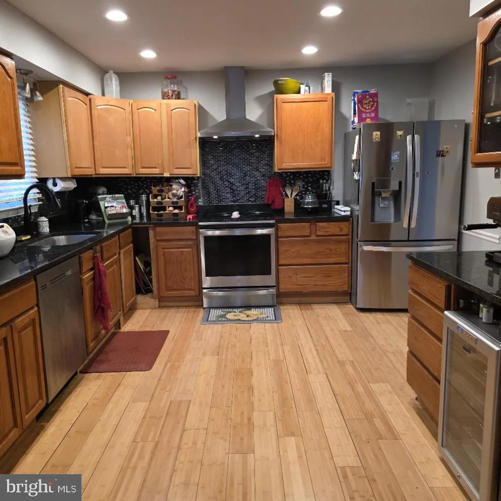 1113 E PATUXENT DRIVE La Plata, MD 20646