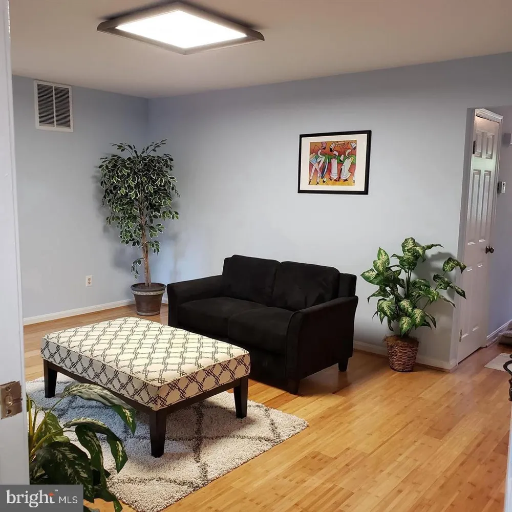 1113 E PATUXENT DRIVE La Plata, MD 20646