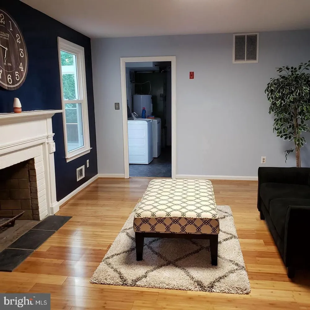 1113 E PATUXENT DRIVE La Plata, MD 20646