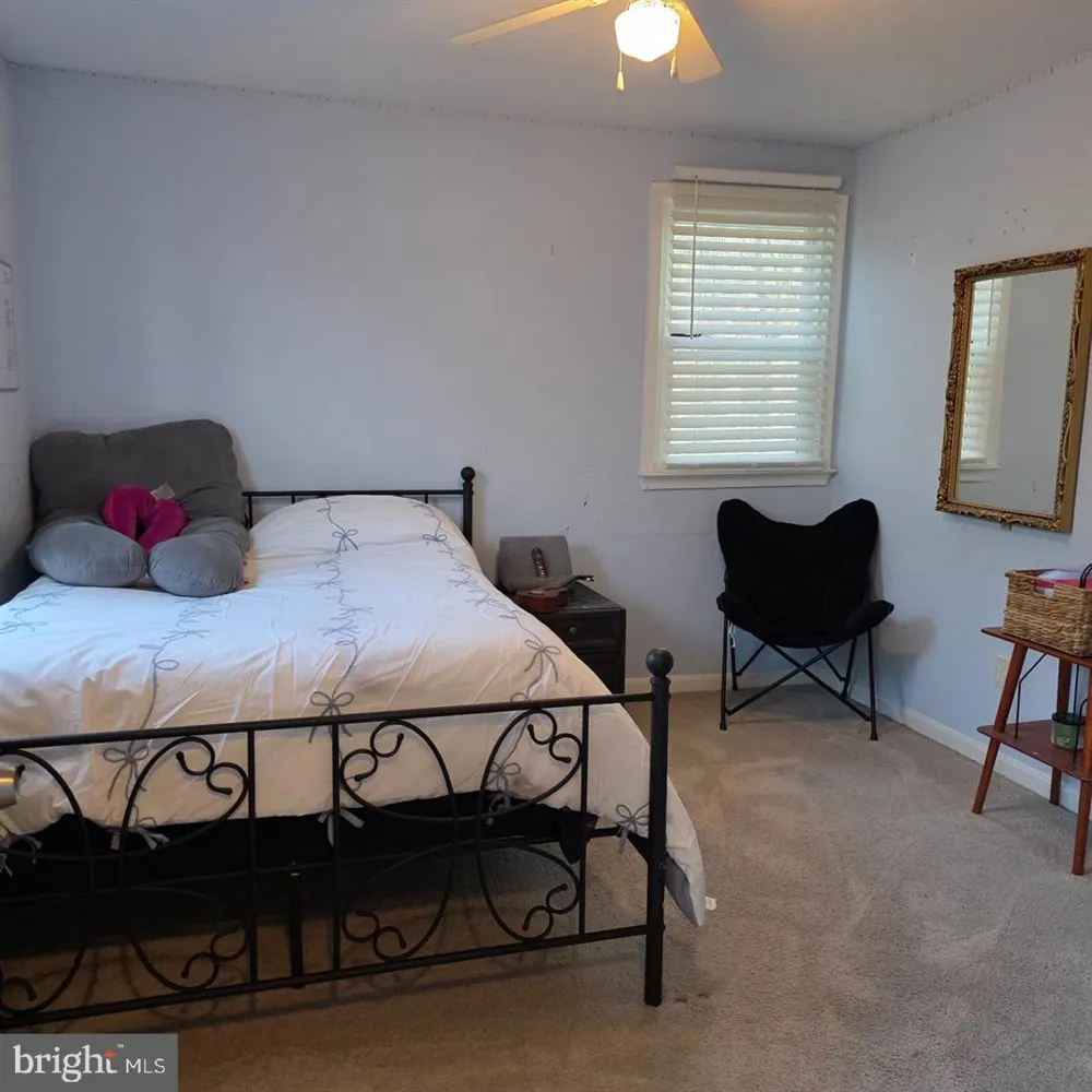1113 E PATUXENT DRIVE La Plata, MD 20646