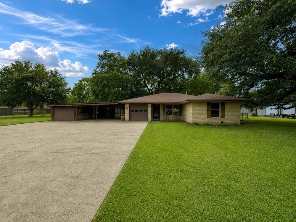 12711 Britt Road Pearland, TX 77581