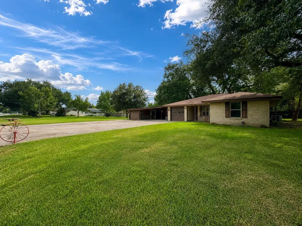 12711 Britt Road Pearland, TX 77581