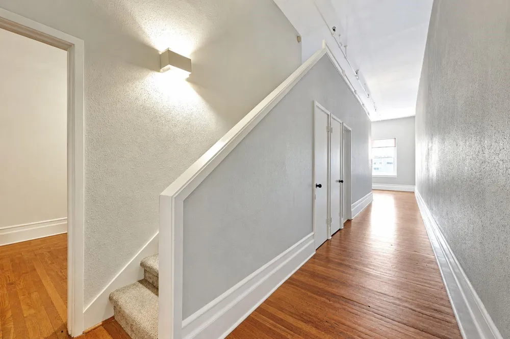 2119 Strand St #2B Galveston, TX 77550