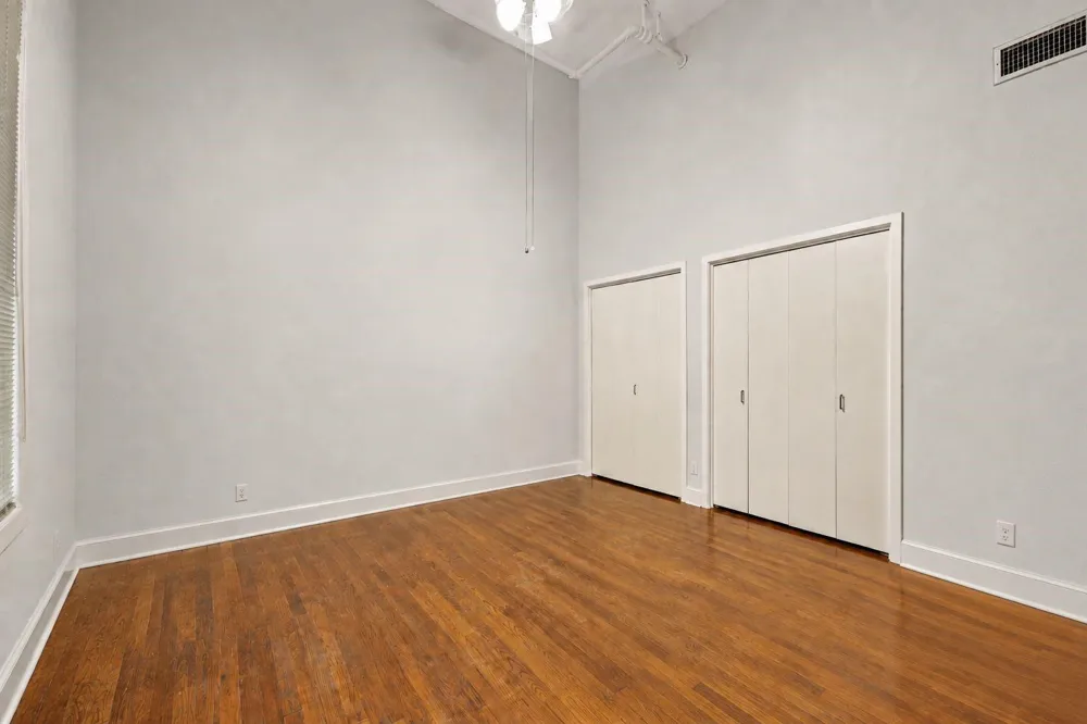 2119 Strand St #2B Galveston, TX 77550