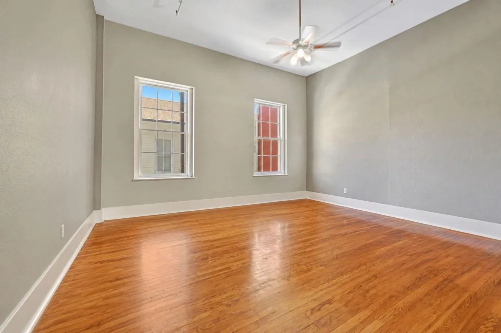 2119 Strand St #2B Galveston, TX 77550