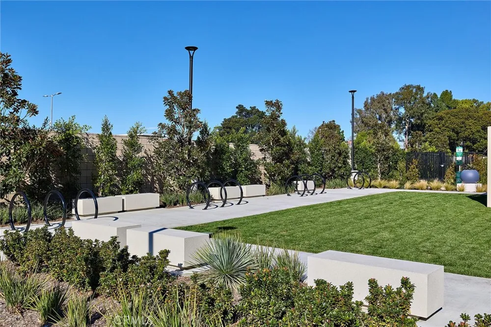 7266 Pointbreak Drive Huntington Beach, CA 92647