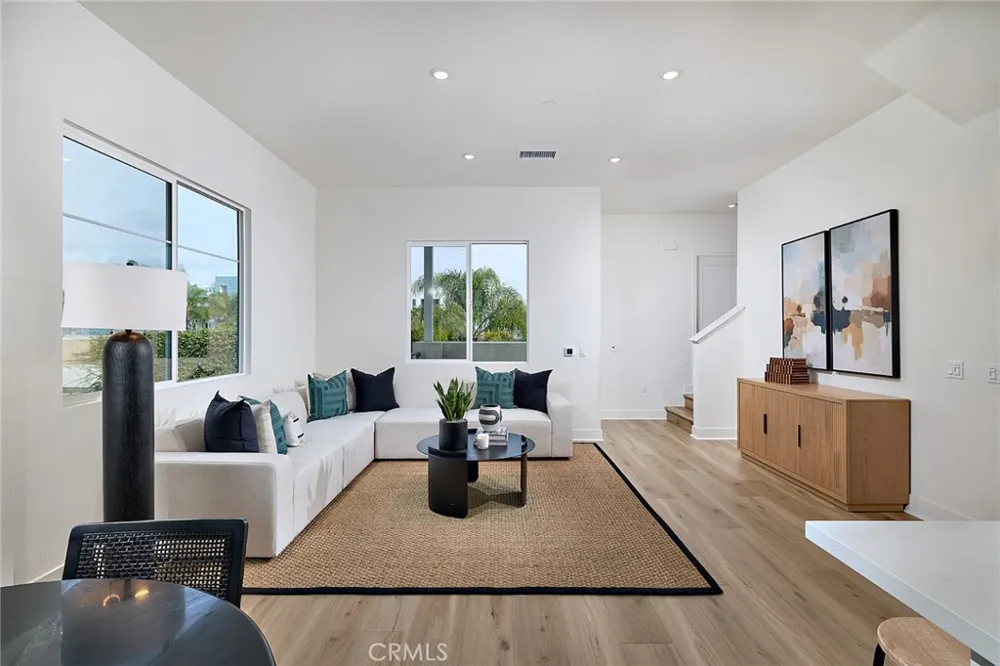 7266 Pointbreak Drive Huntington Beach, CA 92647