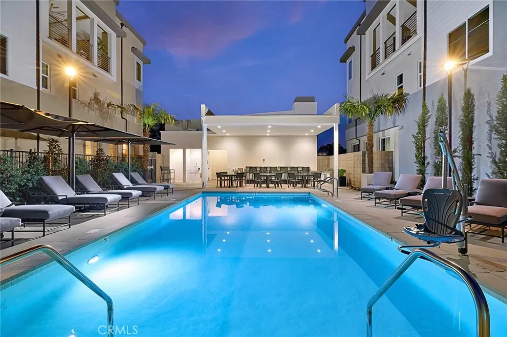 7266 Pointbreak Drive Huntington Beach, CA 92647