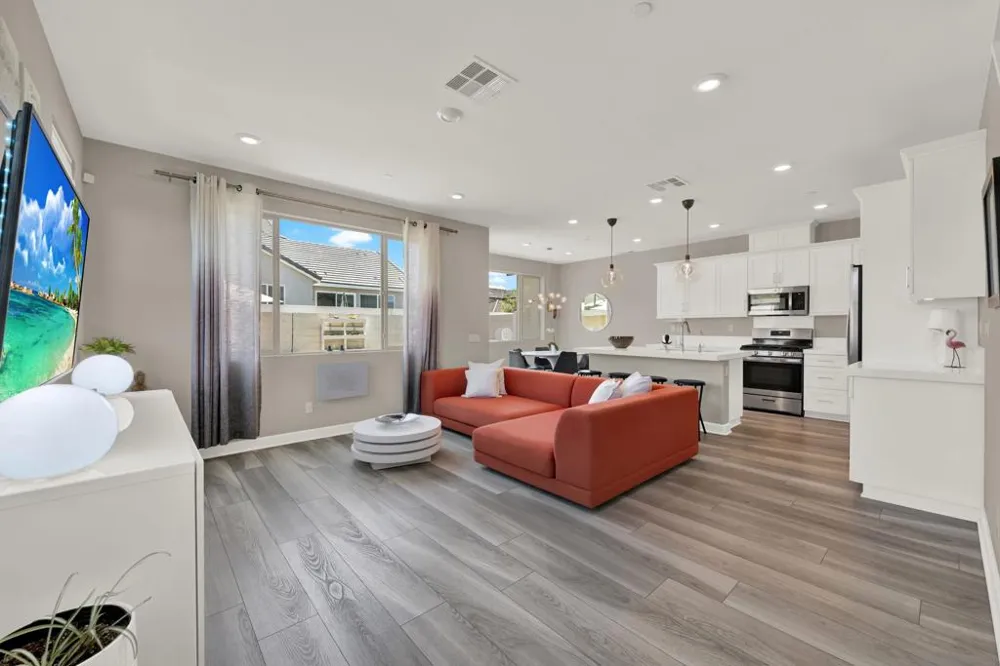 1995 Julie Dawn Pl. Escondido, CA 92026