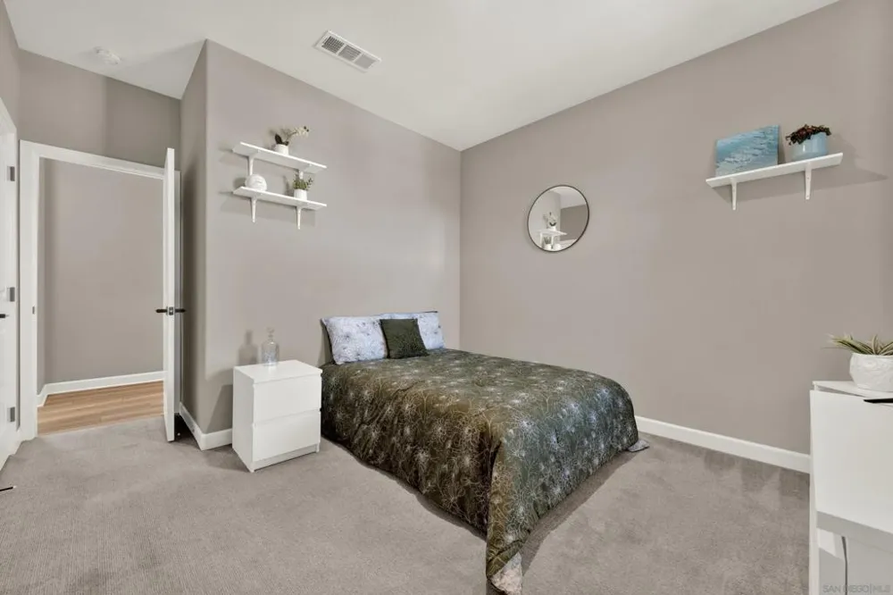 1995 Julie Dawn Pl. Escondido, CA 92026