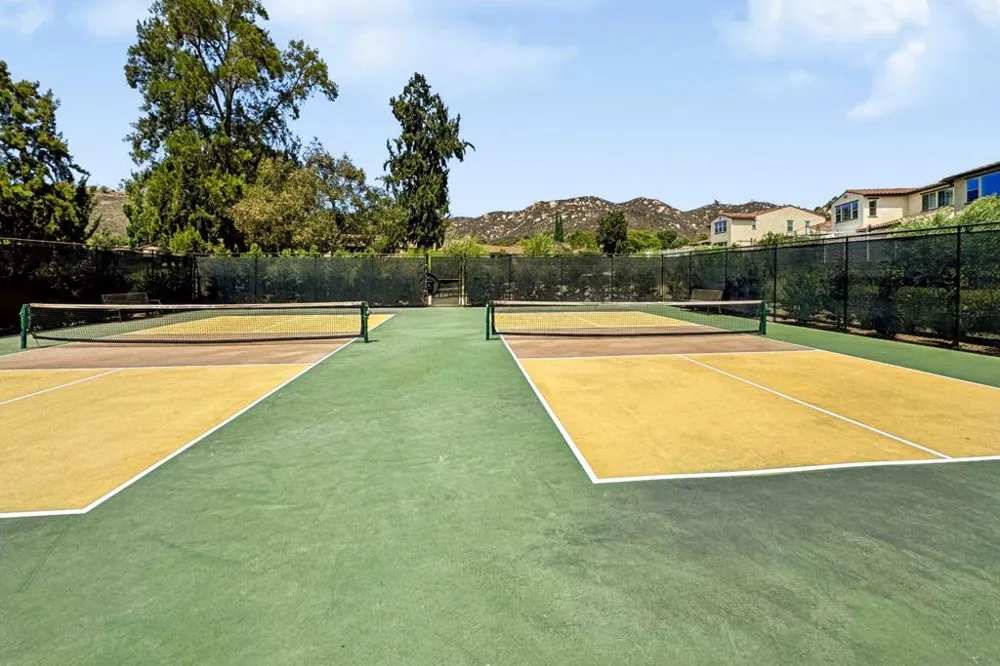 1995 Julie Dawn Pl. Escondido, CA 92026
