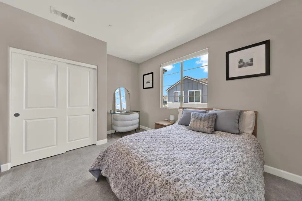 1995 Julie Dawn Pl. Escondido, CA 92026