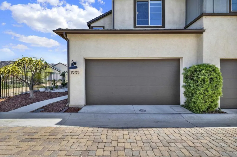 1995 Julie Dawn Pl. Escondido, CA 92026