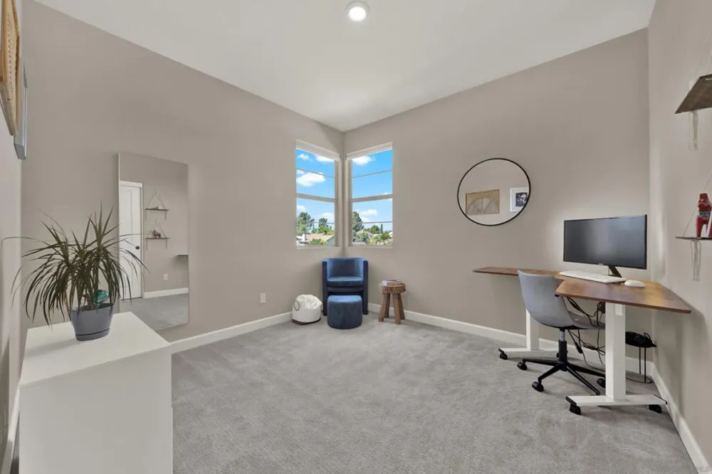 1995 Julie Dawn Pl. Escondido, CA 92026