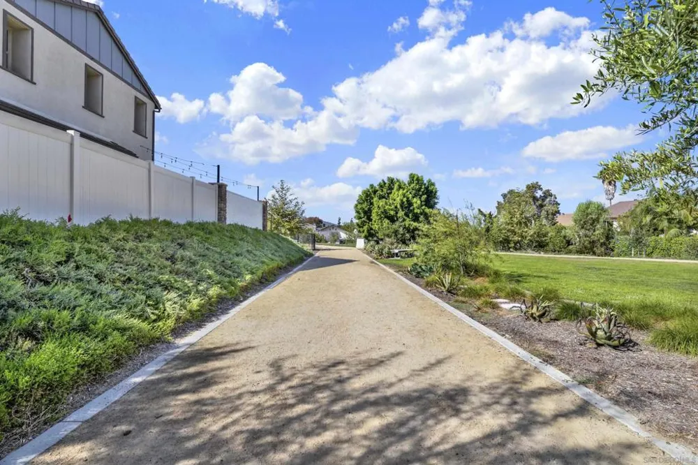 1995 Julie Dawn Pl. Escondido, CA 92026