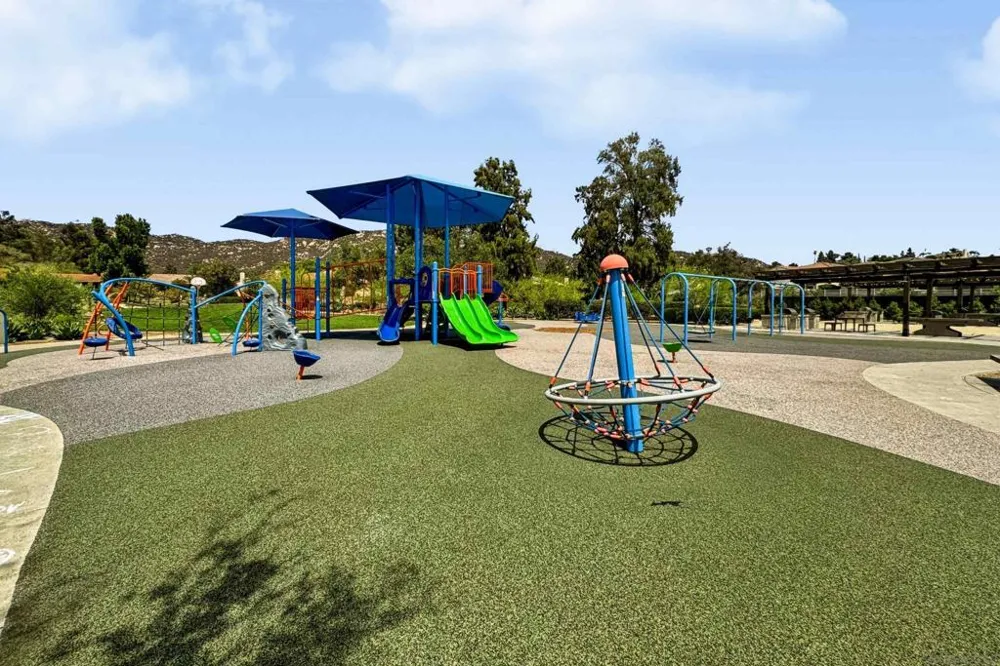 1995 Julie Dawn Pl. Escondido, CA 92026