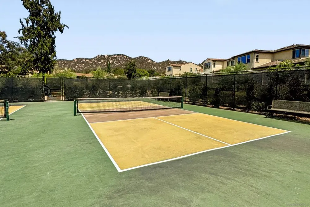 1995 Julie Dawn Pl. Escondido, CA 92026