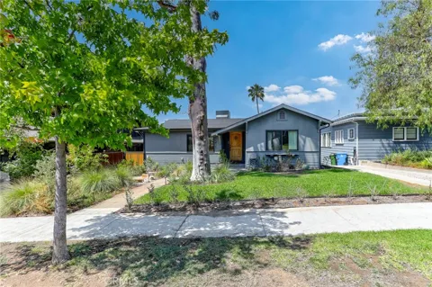 5235 Mount Helena