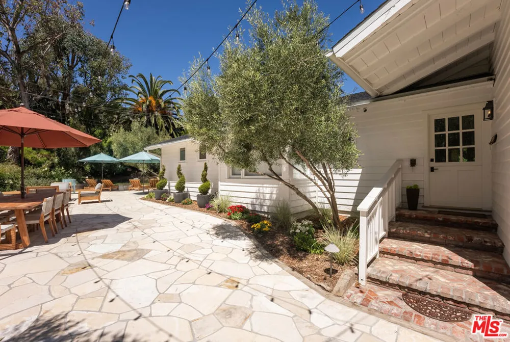 6456 Sycamore Meadows Drive Malibu, CA 90265
