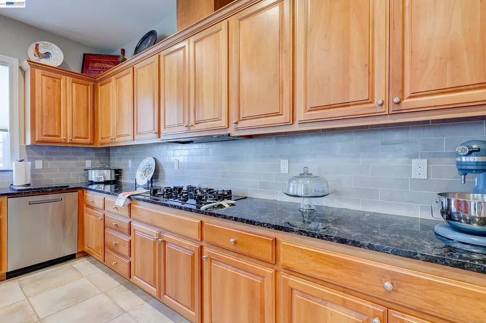 4972 GRAYHAWK CT. Dublin, CA 94568