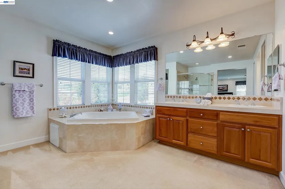 4972 GRAYHAWK CT. Dublin, CA 94568