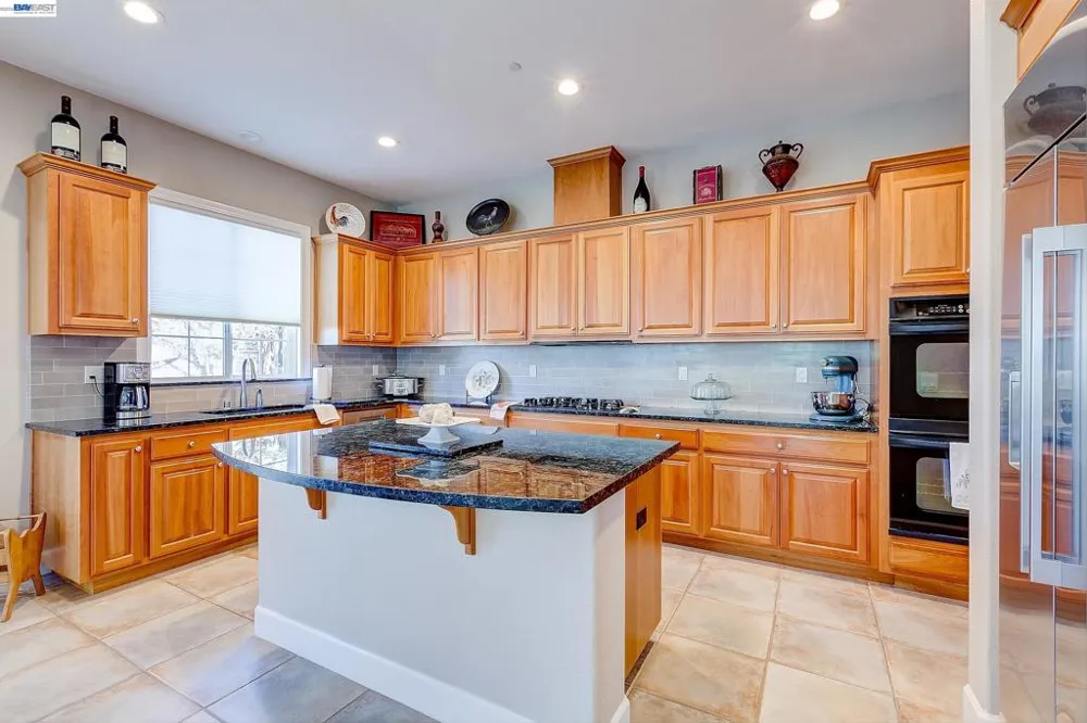 4972 GRAYHAWK CT. Dublin, CA 94568