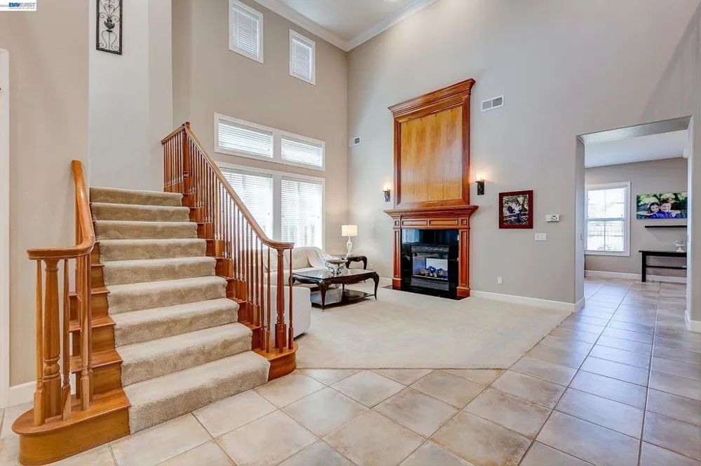 4972 GRAYHAWK CT. Dublin, CA 94568