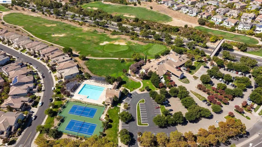 4972 GRAYHAWK CT. Dublin, CA 94568