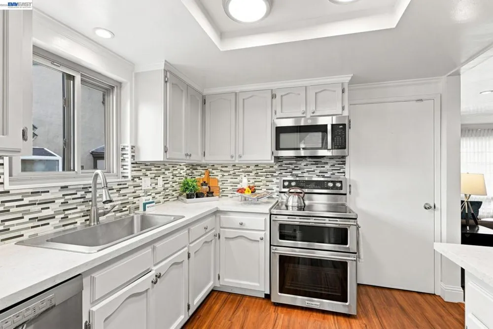 17291 Via Flores San Lorenzo, CA 94580
