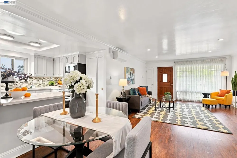 17291 Via Flores San Lorenzo, CA 94580