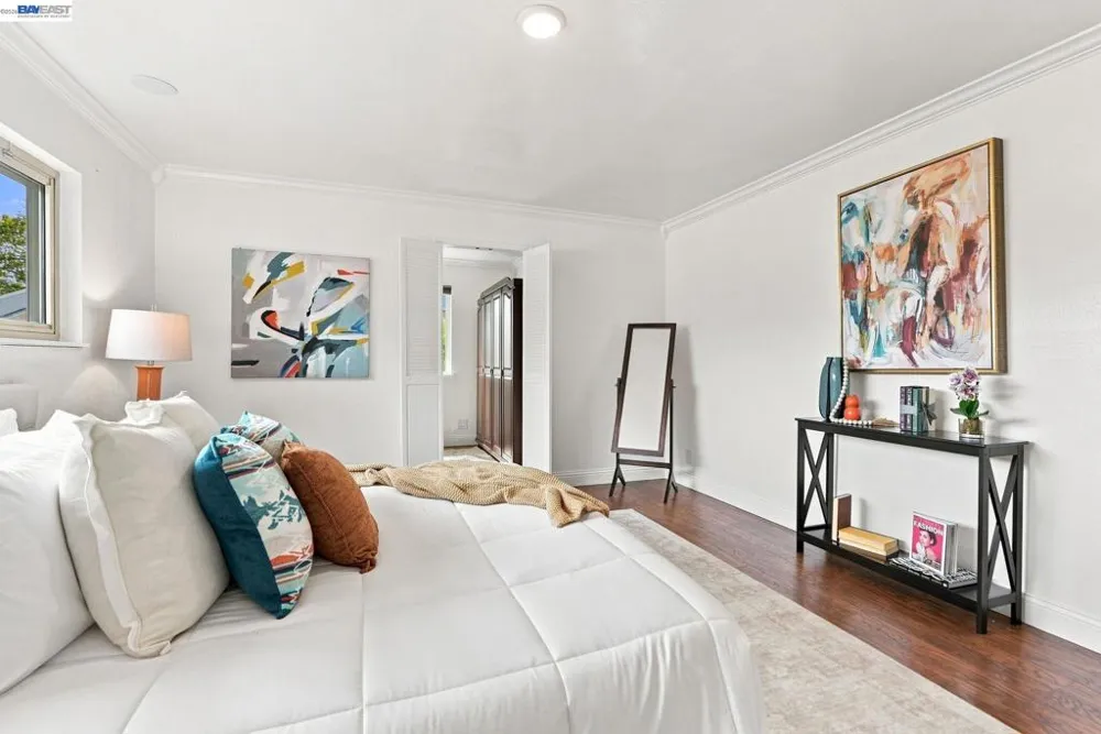 17291 Via Flores San Lorenzo, CA 94580