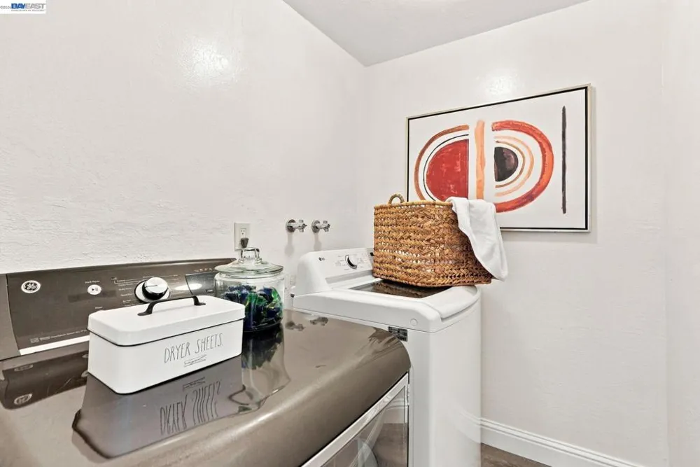 17291 Via Flores San Lorenzo, CA 94580