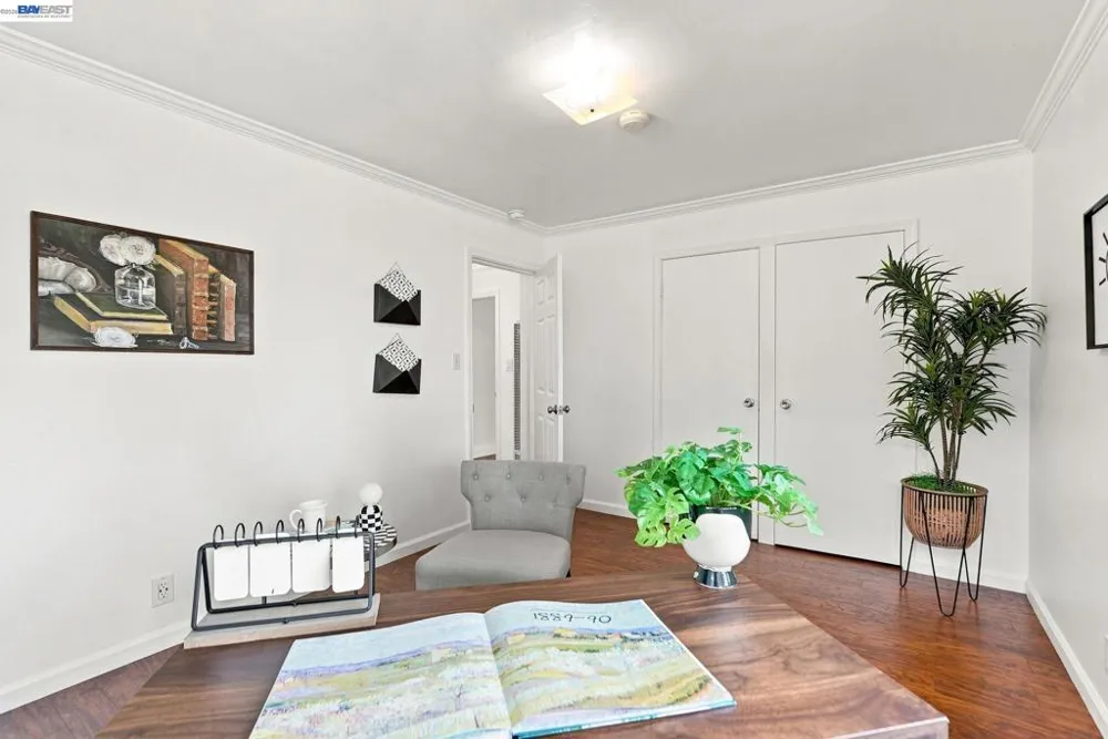 17291 Via Flores San Lorenzo, CA 94580