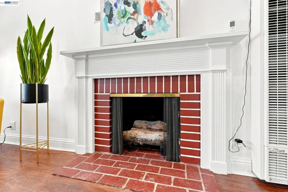 17291 Via Flores San Lorenzo, CA 94580