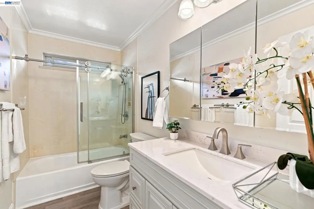 17291 Via Flores San Lorenzo, CA 94580