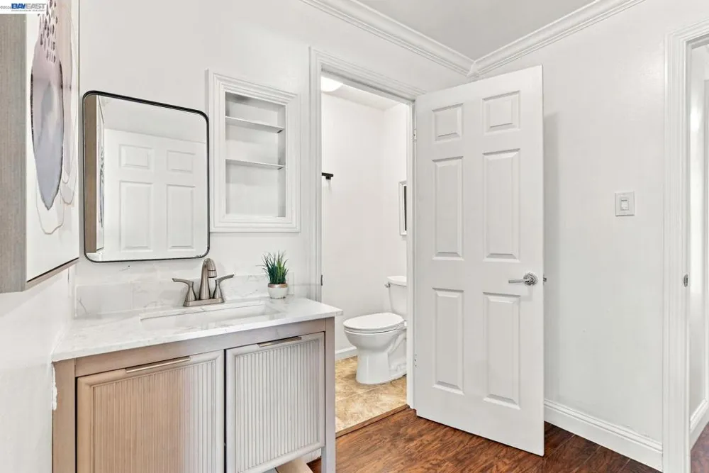 17291 Via Flores San Lorenzo, CA 94580