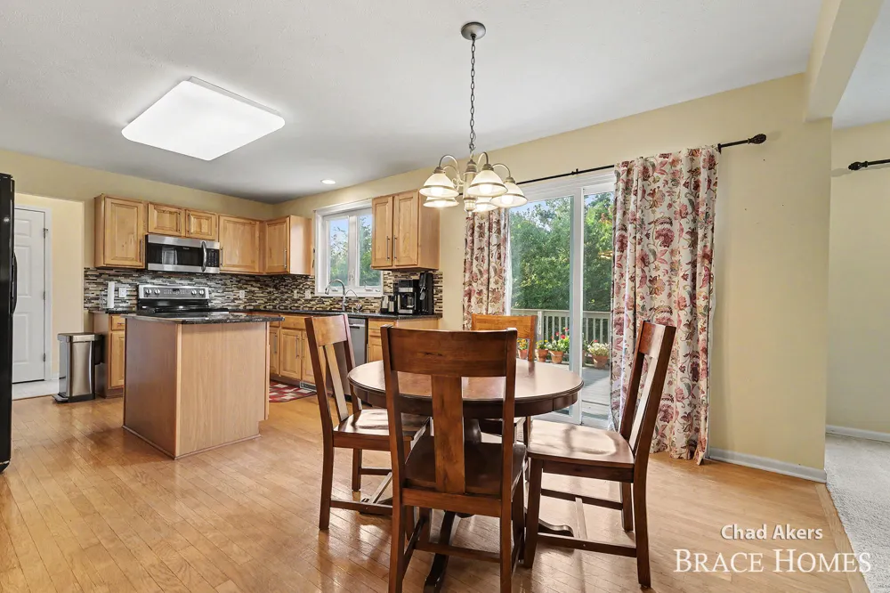 2022 Friesian Court NE Grand Rapids, MI 49505
