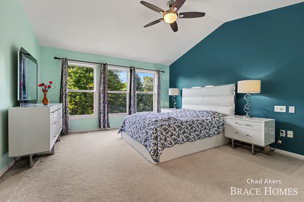 2022 Friesian Court NE Grand Rapids, MI 49505