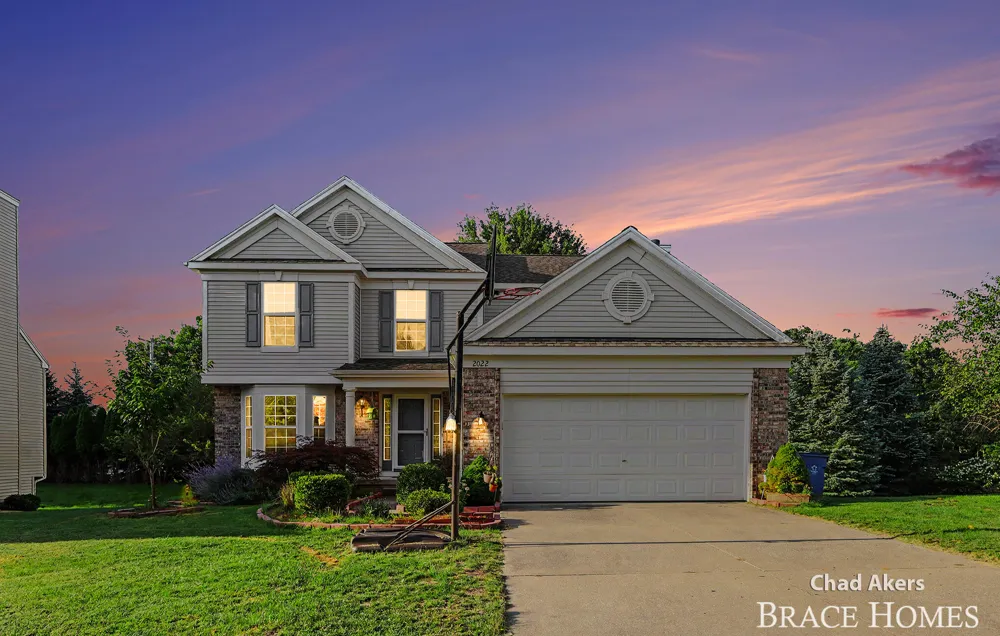 2022 Friesian Court NE Grand Rapids, MI 49505