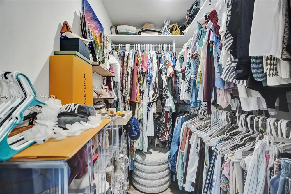 8166 NW 42nd St Doral, FL 33166