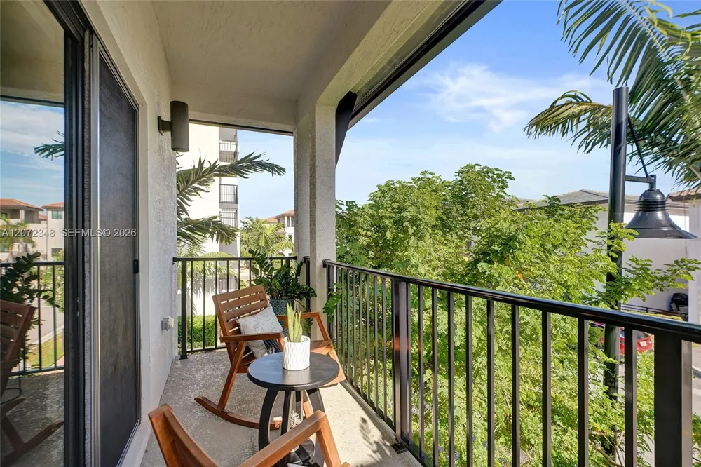 8166 NW 42nd St Doral, FL 33166