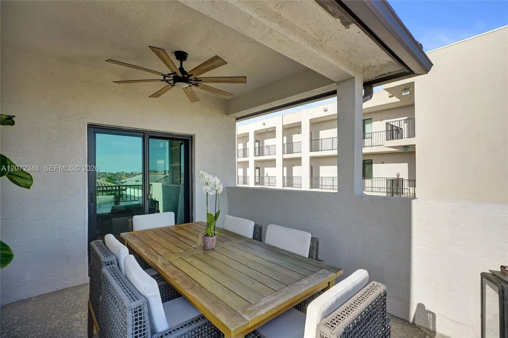 8166 NW 42nd St Doral, FL 33166