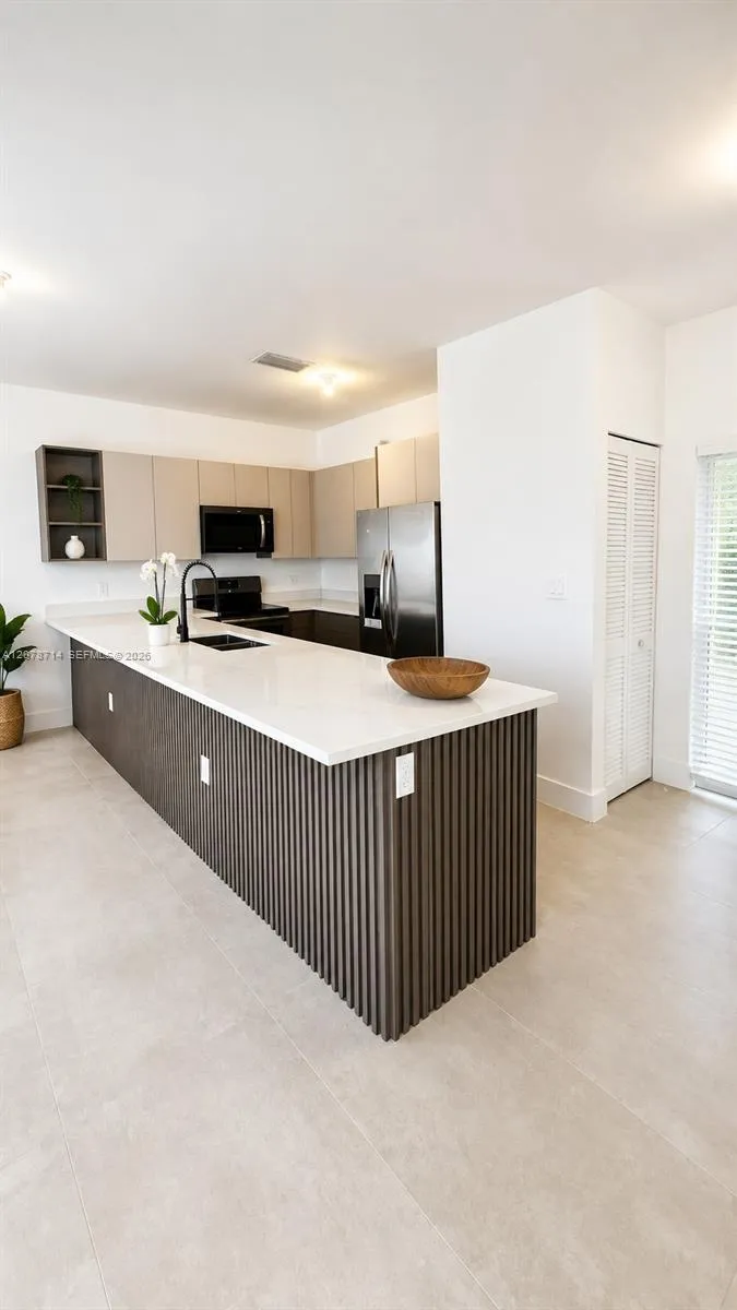 2788 NW 9th Pl Fort Lauderdale, FL 33311