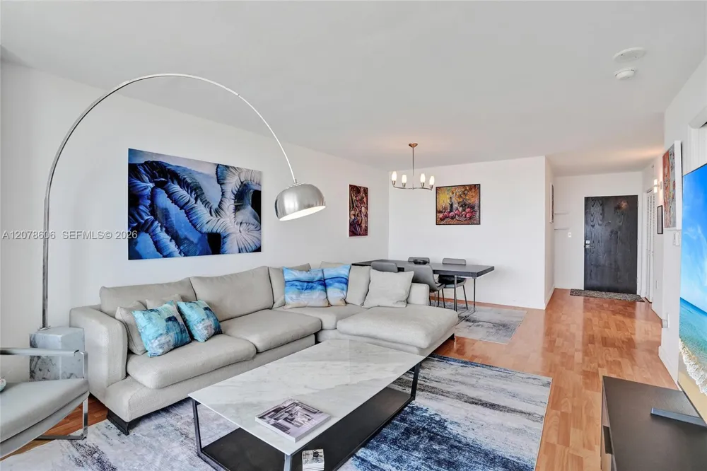 90 Alton Rd #807 Miami Beach, FL 33139