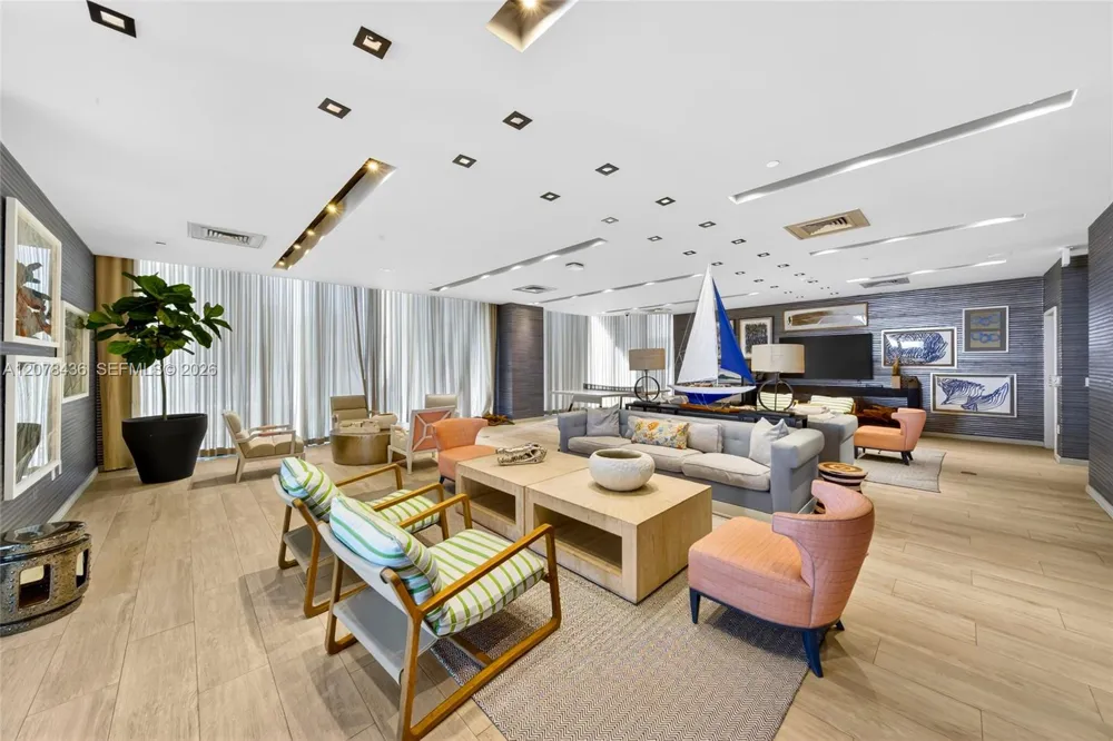 2900 NE 7th Ave #2209 Miami, FL 33137
