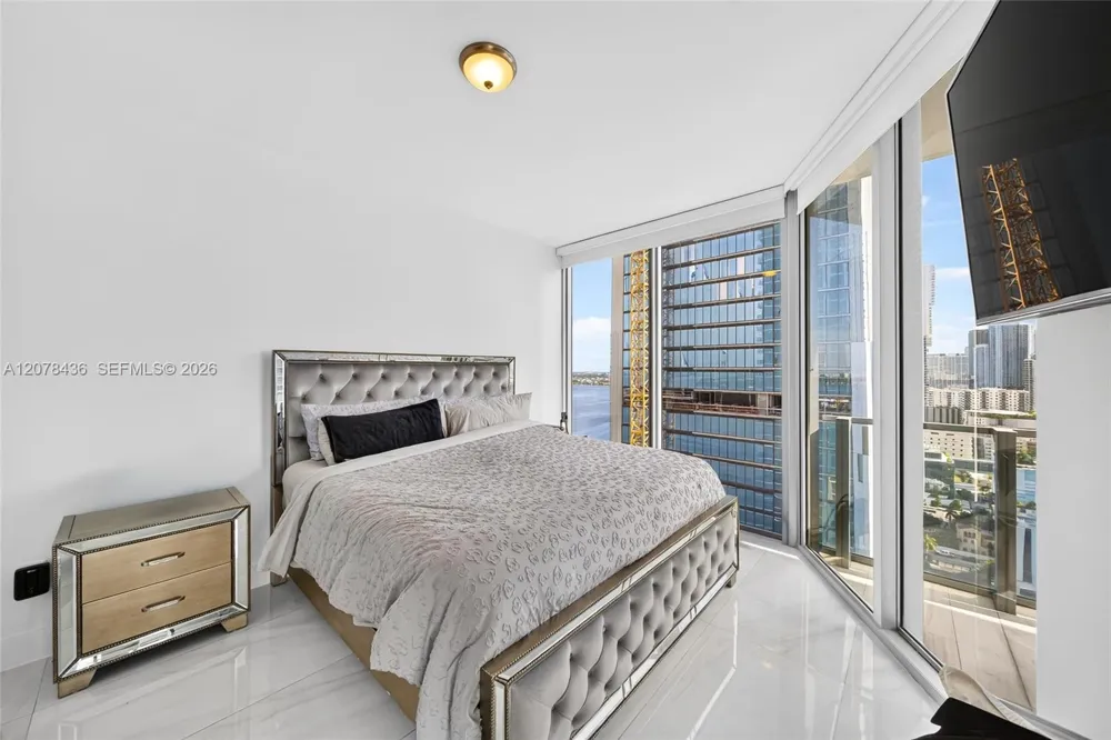 2900 NE 7th Ave #2209 Miami, FL 33137