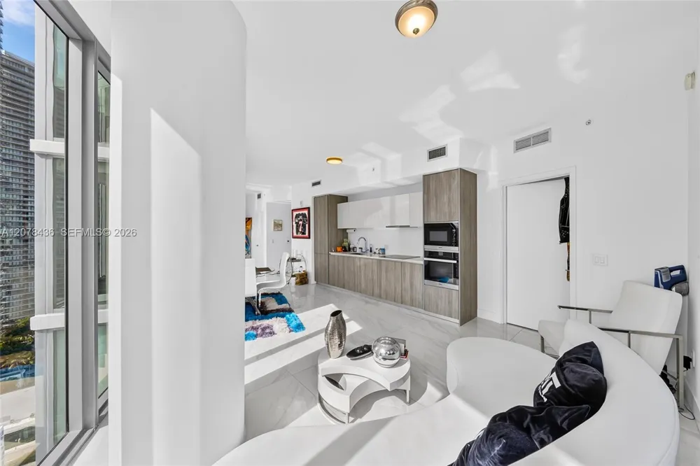 2900 NE 7th Ave #2209 Miami, FL 33137