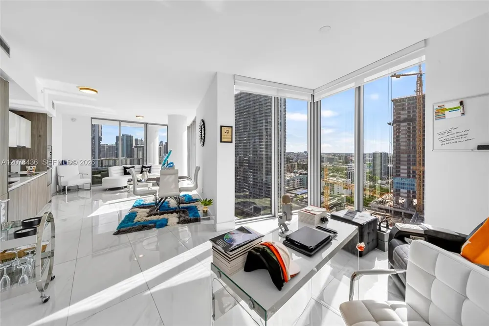 2900 NE 7th Ave #2209 Miami, FL 33137