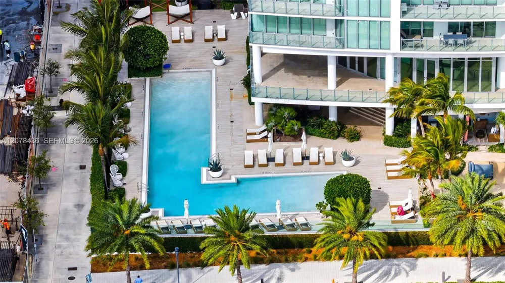 2900 NE 7th Ave #2209 Miami, FL 33137